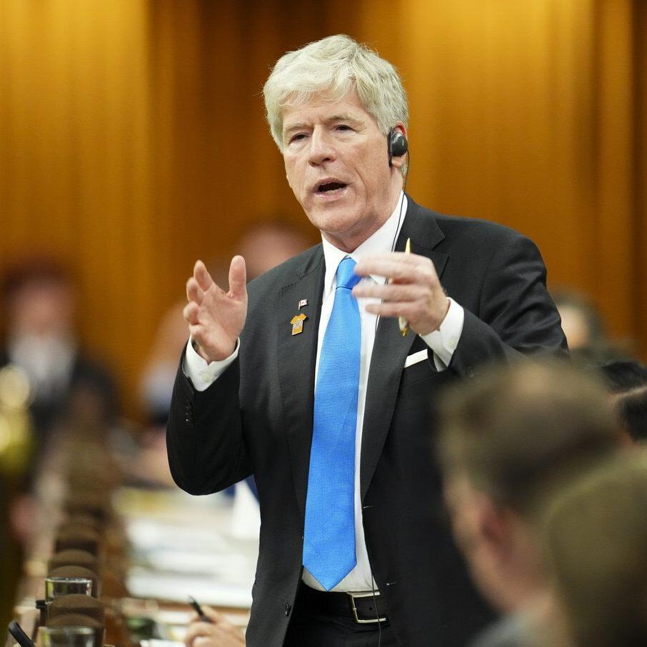 Ahead of G7 meetings, energy minister announces funding for green tech projects